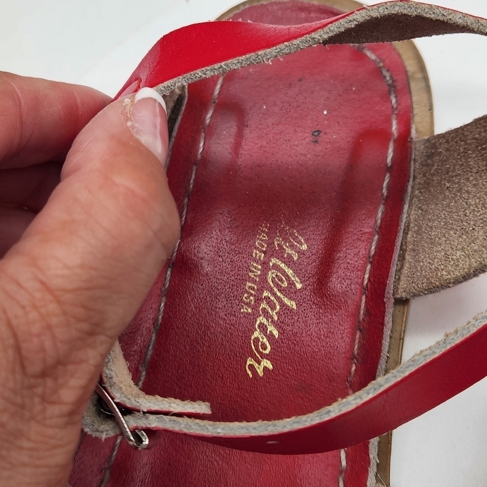Red Salt Waters Size 5 - Picture 14 of 15